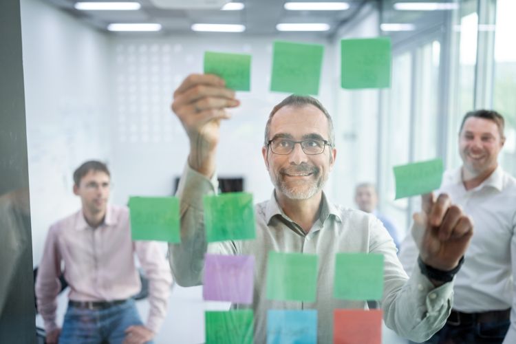 Business Analyst (f/...