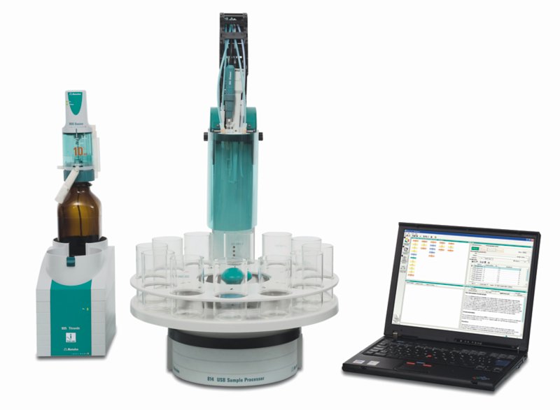Titrando system consisting of an 814 USB Sample Changer in combination with a 907 Titrando and tiamo.