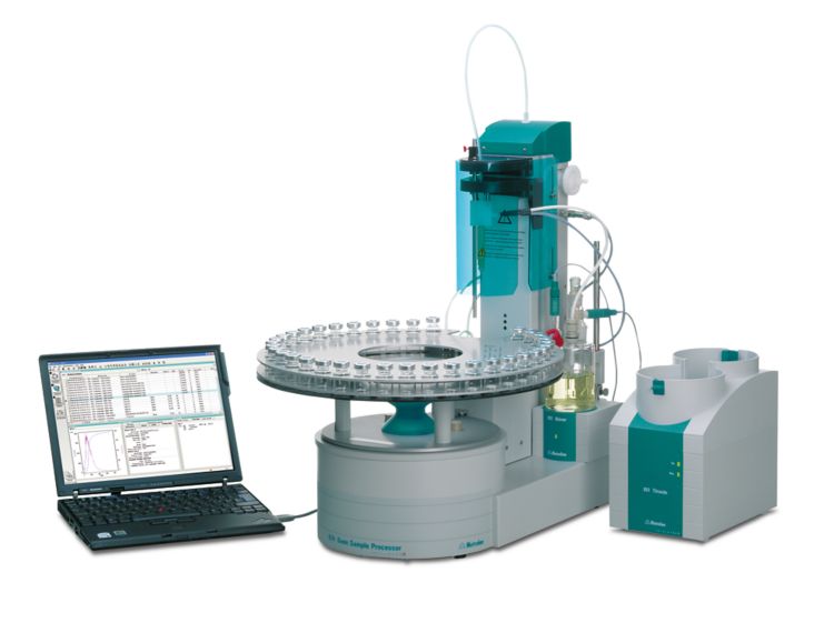 The 874 Oven Sample Processor, 851 Titrando and  coulometric titration cell, all controlled by tiamo software. 