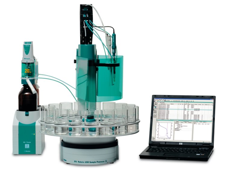 Titrando system consisting of an 815 Robotic USB Sample Processor XL in combination with a 907 Titrando.