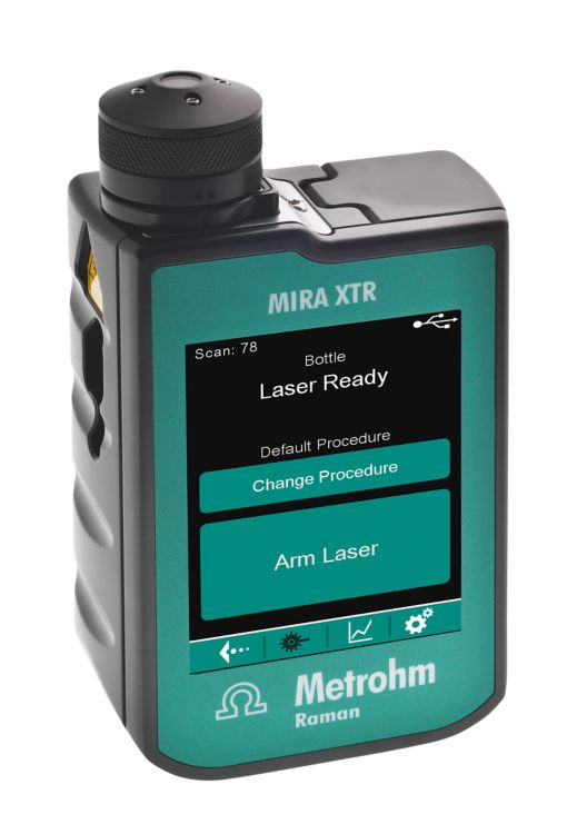 MIRA XTR, a handheld Raman spectrometer from Metrohm.