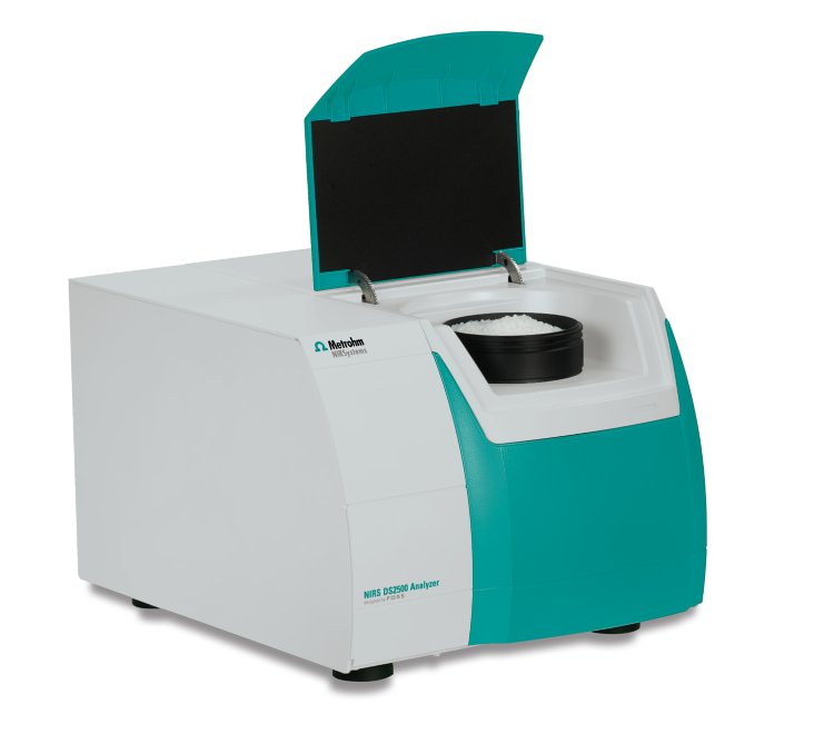 Metrohm NIRS DS2500 Solid Analyzer used to determine  Stevia and sucralose content in sucrose mixtures.