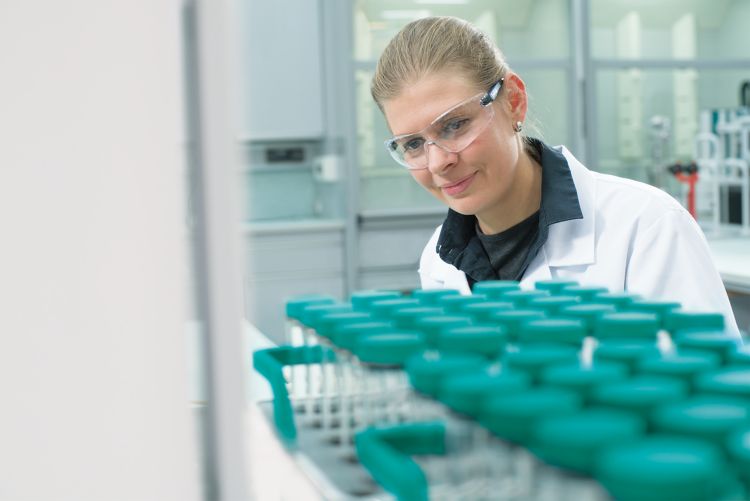 Grundlagen und Automation: Karl-Fischer-Titration