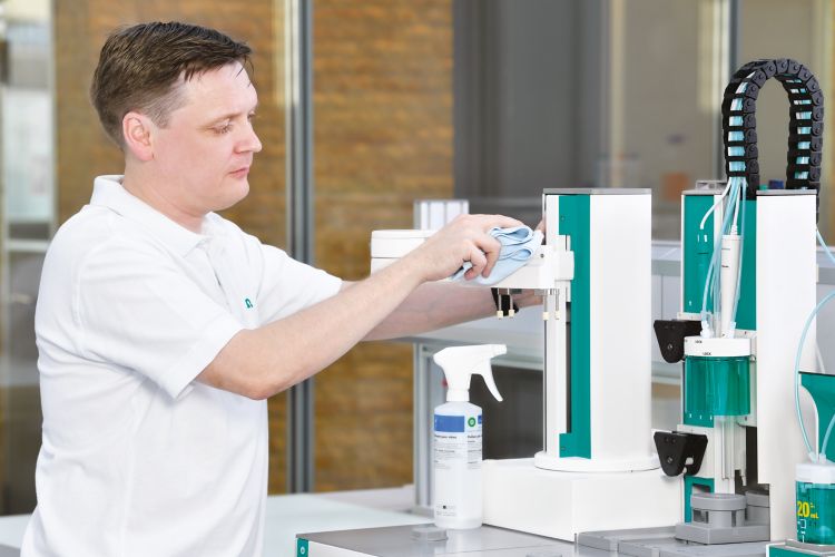 Hledáme nadšeného servisního technika v oboru chemie!