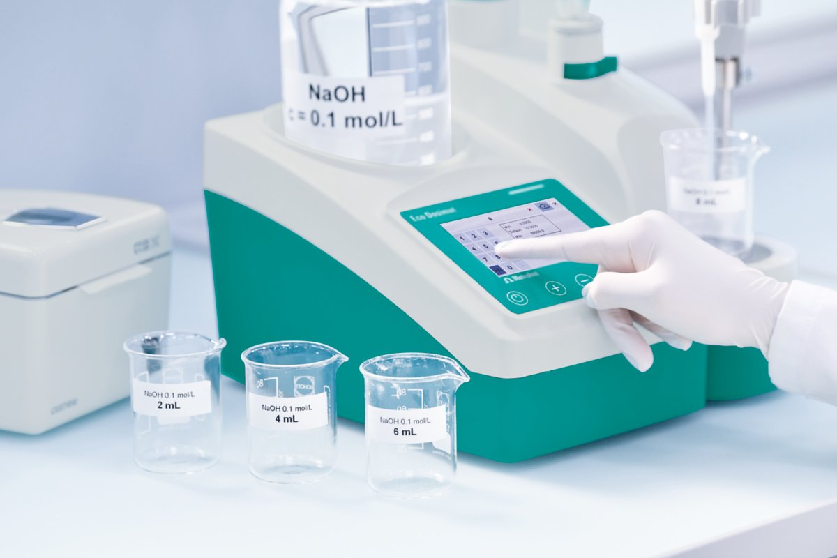 Eco Dosimat CNTD with sample beakers