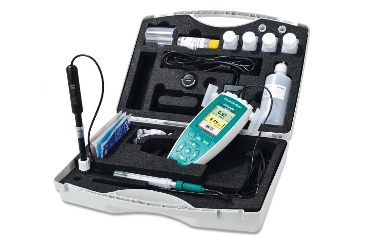 913 pH/DO Meter with accessories case