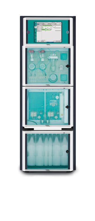 The 2060 IC Process Analyzer is available with either one or two measurement channels, along with integrated liquid handling modules and several automated sample preparation options. This configuration is depicted with two measurement channels (conductivity) and an optional ELGA PURELAB® flex 5/6.