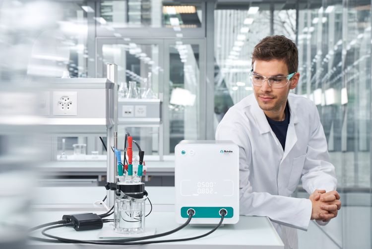 VIONIC in lab setup with Electrocatalysis RRDE cell (RRDE.CELL.CPL.S).