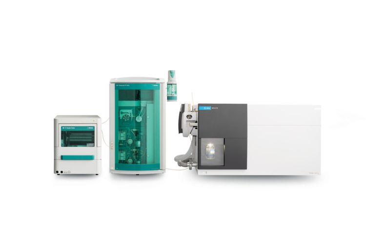 Instrument photo, IC, ion chromatography, IC-MS, IC-MS/MS, ESI, mass spectrometry, mass spectrometer, Agilent, mass hunter, hyphenated, coupling, VAR, value added reseller, ion chromatography mass spectrometry, 889, 940, Professional IC Vario, Dosino