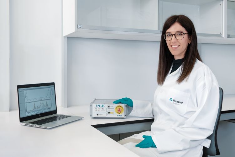 Spectroelectrochemistry: A Powerful Combination of Two Fundamental Analytical Techniques
