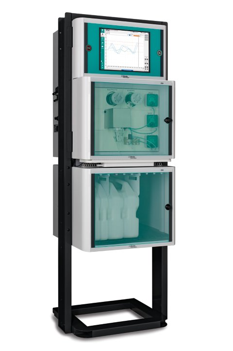 メトローム プロセスアナリティクスの2060 VAプロセスアナライザーは、完全自動化されたボルタンメトリー分析をオンラインで実行します。