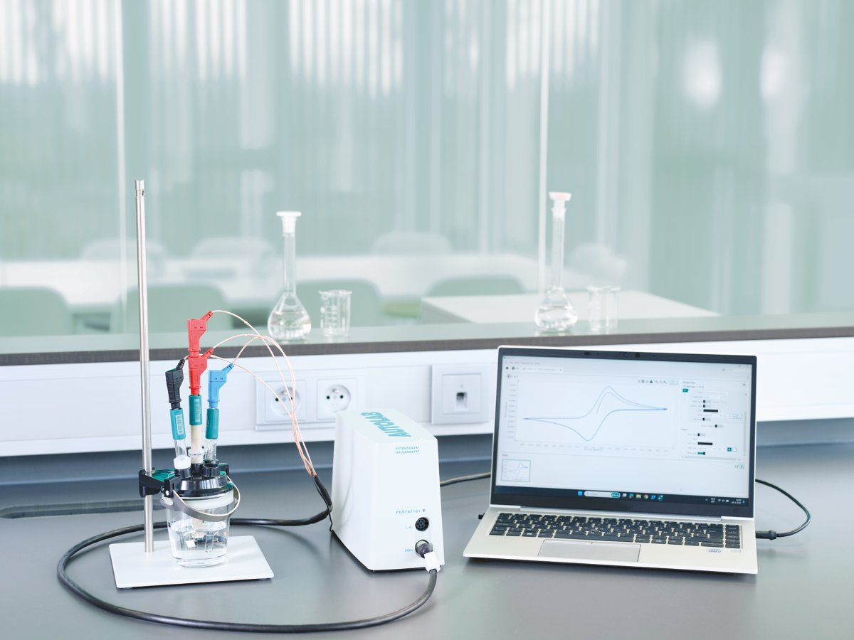 Autolab PGSTAT101, PGSTAT101, AUT101.S, AUT101, Compact Line, 3-electrode setup, Cyclic voltammetry, NOVA, cell vessel, cell stand, electrochemical cell