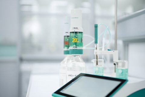 IONIC Titrator with new Dosino Module with 250,000 pulses