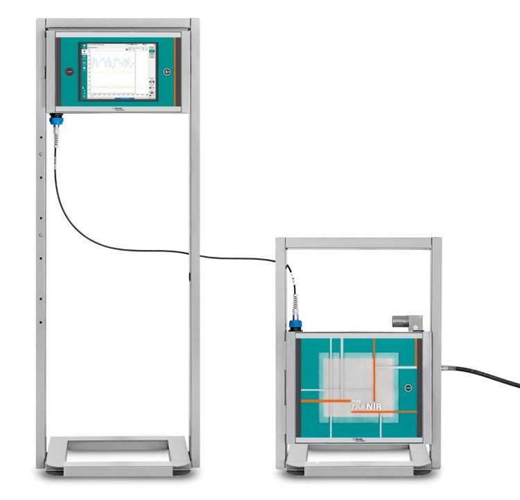 2060 The NIR-REx Analyzer als Remote Version mit Glasfaserkabel Richtung Prozess.