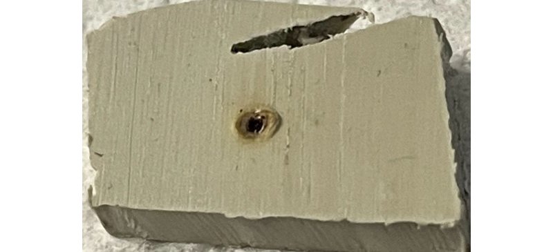 Example of sample burning with a 1064 nm system. This material  was  identified  as  polyphenylene  ether  (PPE)  with  MIRA  XTR DS. 