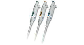 Três pipetas digitais