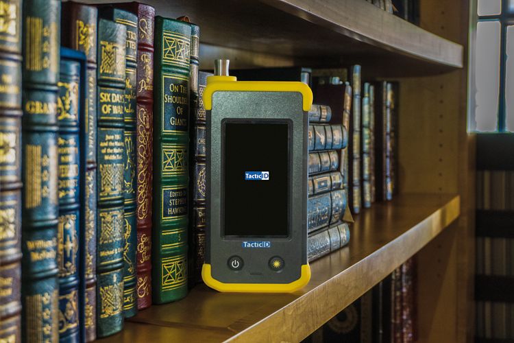 Raman spectral library included with the TacticID Mobile