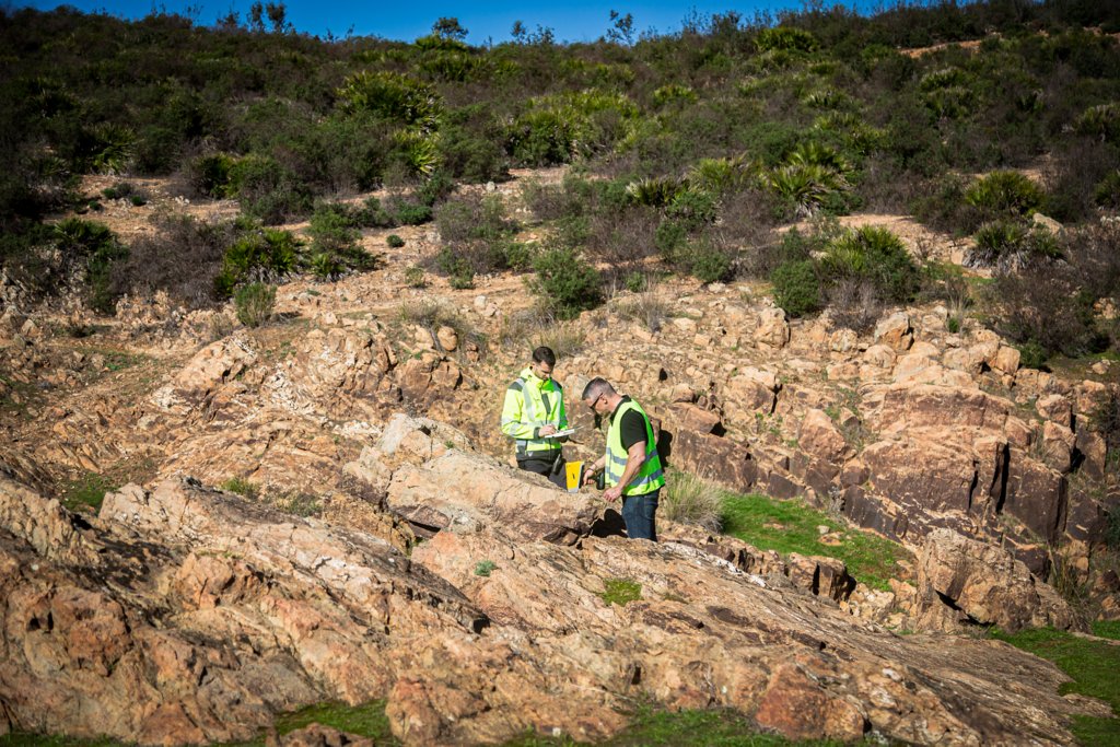 A Vanta handheld XRF analyzer is used for environmental assessments in the field. Image courtesy of Evident.