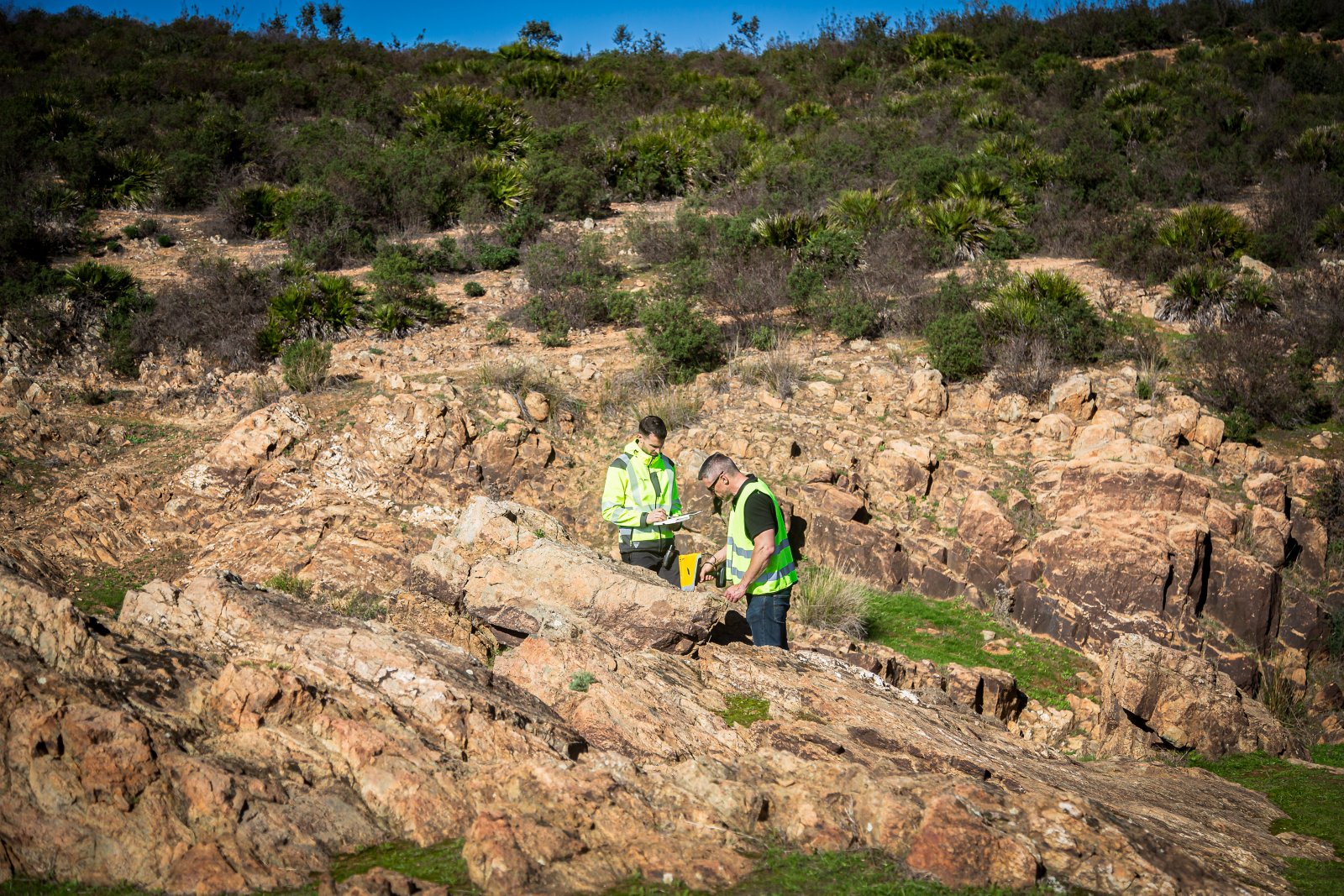 A Vanta handheld XRF analyzer is used for environmental assessments in the field. Image courtesy of Evident.