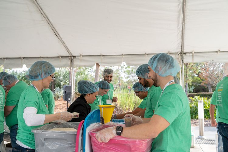 Volunteering with U.S. Hunger