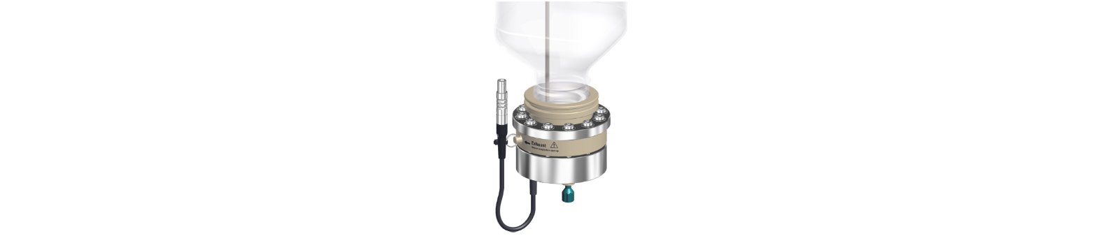 The 948 Continuous IC Module, CEP automatically  produces KOH eluent from ultrapure water and a KOH  concentrate.