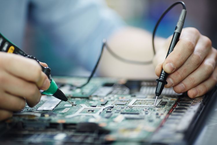 Lead Engineer - Hard...