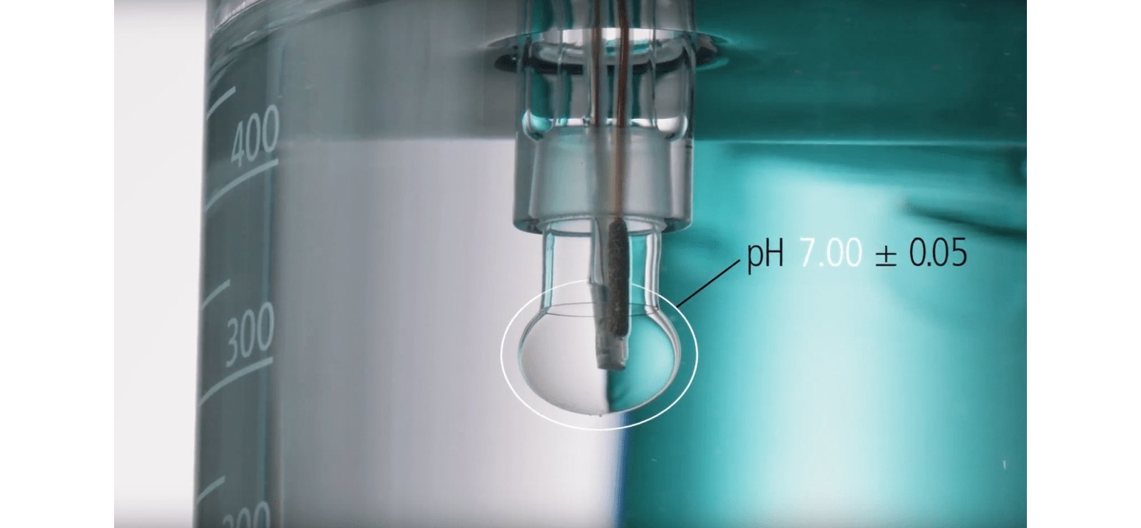 https://metrohm.scene7.com/is/image/metrohm/electrode-immersion-2?qlt=85&ts=1644247112563&dpr=off