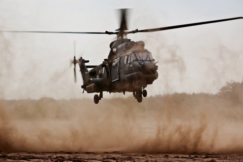 starting helicopter, military helicopter