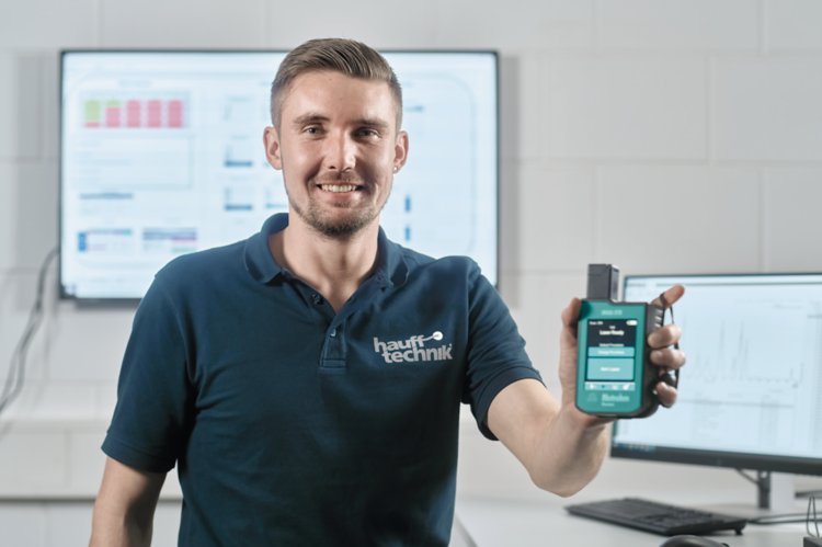 Matthias Grandel from Hauff-Technik with MIRA XTR