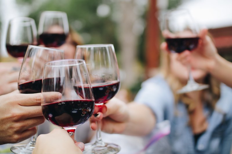 https://metrohm.scene7.com/is/image/metrohm/wine-glasses-1?qlt=85&ts=1644248431194&dpr=off